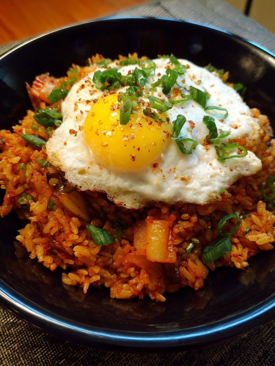 How to Make Korean Kimchi Fried Rice