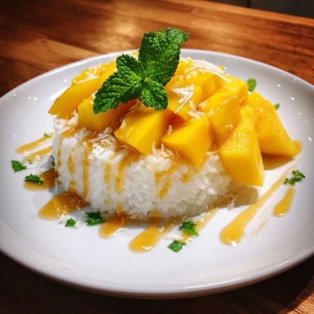 Mango Sticky Rice: Discover This Thai Dessert’s Tropical Sweetness!