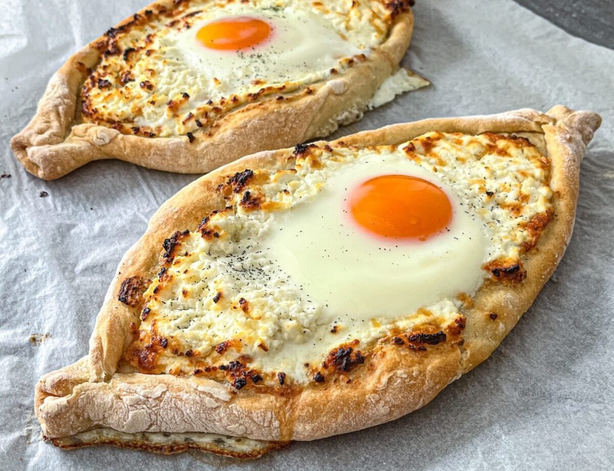 Georgian Khachapuri Recipe: Discover a Taste of Eastern Europe