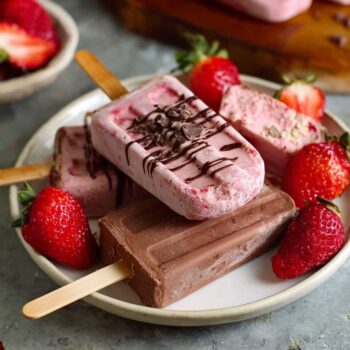 How to Make Chocolate Strawberry Frozen Protein Pops