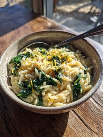 Creamy Garlic Butter Orzo: Quick Comfort for Easy Dinners!