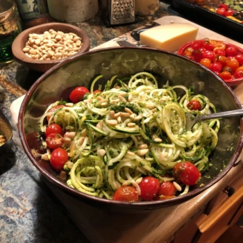 Pesto Zoodle Salad: Fresh Low-Carb Lunch Delight