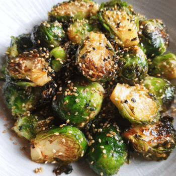 Garlic Sesame Roasted Brussels Sprouts: Sweet-Savory Easy Side
