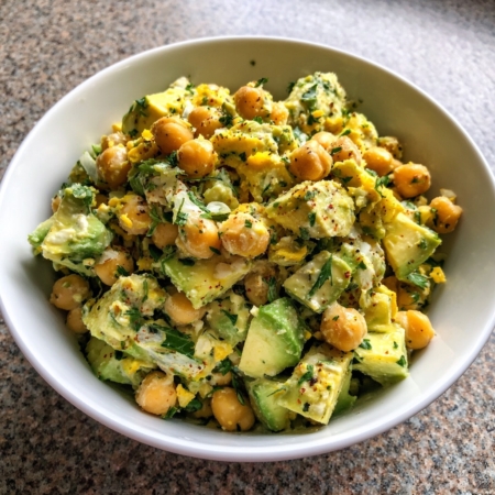 Chickpea Avocado Salad: Refreshing Recipe for a Healthy Lunch